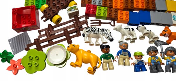 LEGO DUPLO MIXED SET: VARIOUS KNIGHTS, FIGURINES AND ANIMALS