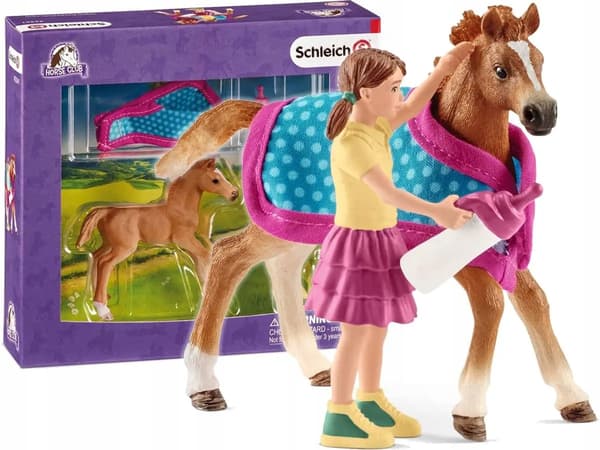SCHLEICH 42361 FOAL WITH A BLANKET
