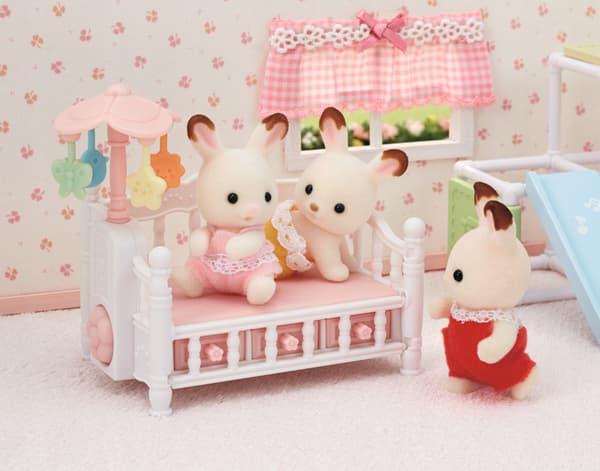 Sylvanian Families Cot with Carousel 5534