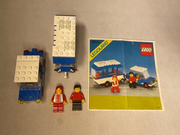 6694 LEGO Car with Caravan