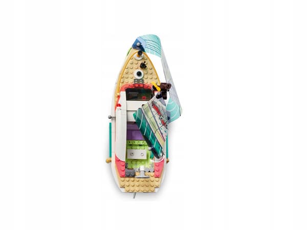 LEGO Friends: Stephanie’s Sailing Adventure 41716