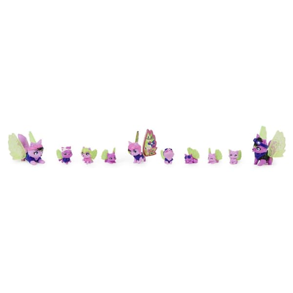 Spin Master Hatchimals Rainbow-Cation Wolf Family Figure Set