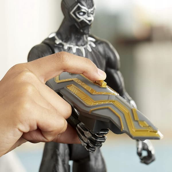 HASBRO BLACK PANTHER BLAST GEAR LAUNCHER E7388
