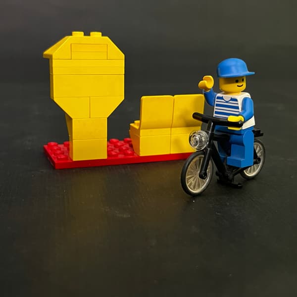 6613 LEGO Telephone Box