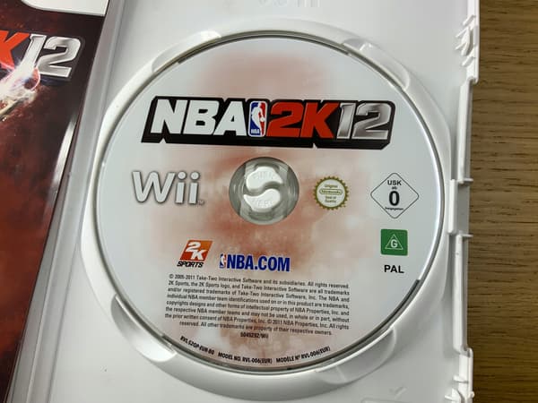 NBA 2K12 NBA2K12 disc, very good+ condition, complete set, NINTENDO WII