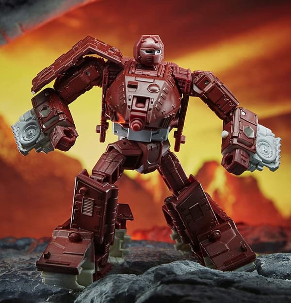 Transformers Warpath WFC-K6 War Cybertron Tank