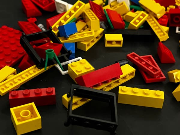 6365 LEGO Holiday Home