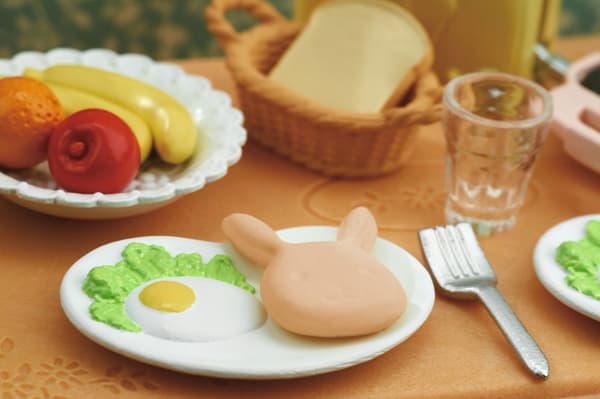 SYLVANIAN FAMILIES BREAKFAST SET: TOASTER AND WAFFLE MAKER 5444