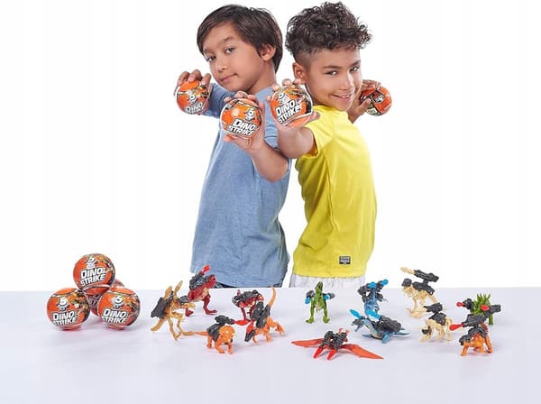 2 DINOSTRIKE Surprise Balls: Battling Dinosaurs