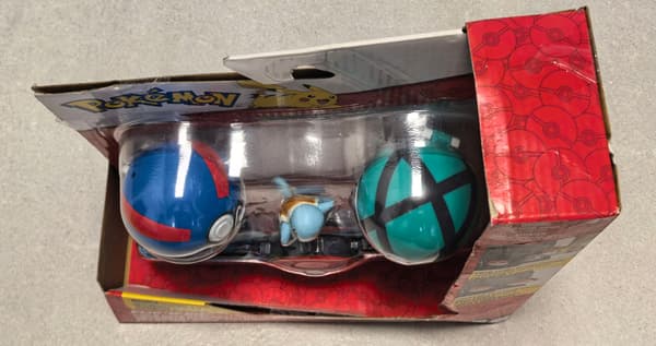 POKEMON CLIP N GO SET WITH SQUIRTLE BELT