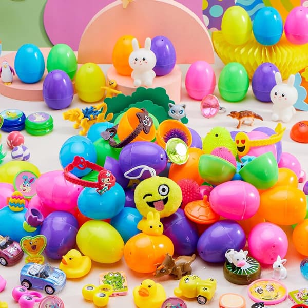 SURPRISE EGGS, VARIOUS TOYS, EGG HUNT, VIRAL EASTER GAME