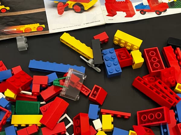 530 LEGO Universal Building Set