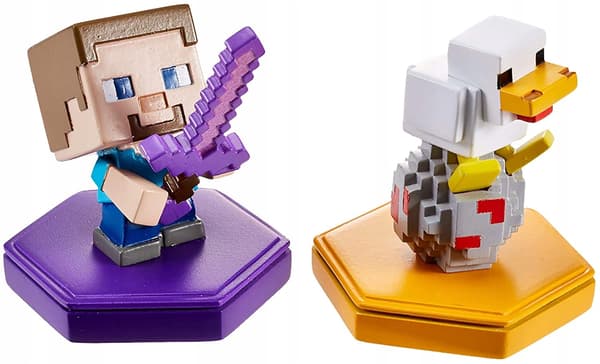 Minecraft Boost: Attacking Steve and Chicken Figurine