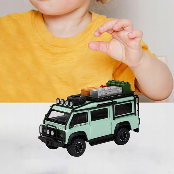 1:32 Scale Diecast Car – Highly Detailed Portable Pull-Back Toy Model in green