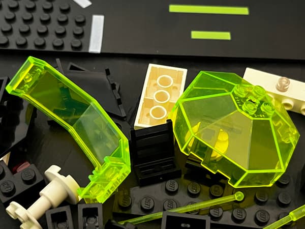6988 LEGO Alpha Centauri Outpost