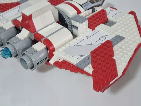 LEGO 7931 Star Wars T-6 JEDI SHUTTLE 7931 – set pieces