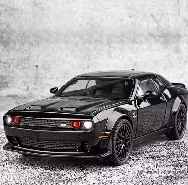 DODGE CHALLENGER  bonnet, boot and LED light-up display stand – 1:32 scale model with sound effects