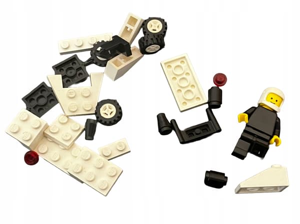 6604 LEGO White Racing Car