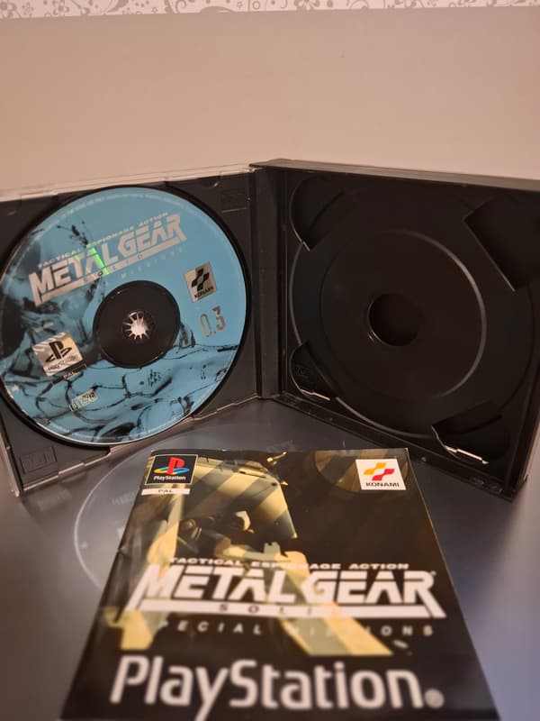 METAL GEAR SOLID SPECIAL MISSION PS1