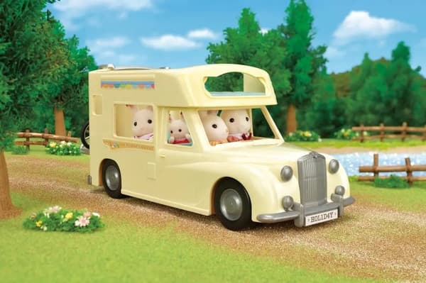 Sylvanian Families. Epoch camper van