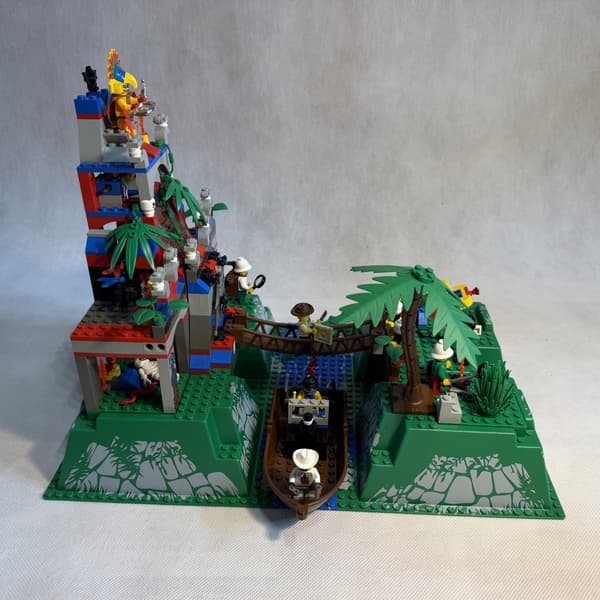 LEGO Set 5986 Amazon Ancient Ruins