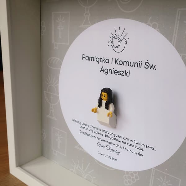 CHILDREN’S FRAME TO MARK THEIR FIRST HOLY COMMUNION, FEATURING A LEGO MINIFIGURE