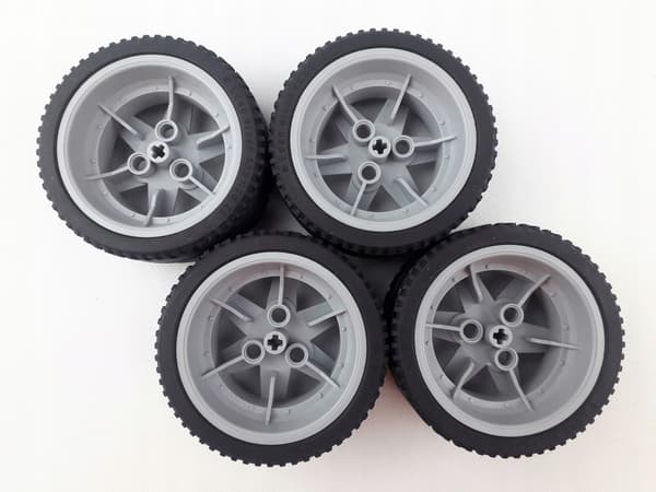 LEGO Technic Large Wheels 4 x 44772 + 4 x 44771