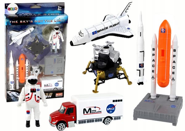 SPACE FIGURINE SET – ROCKET, ASTRONAUT, ROVER, CAR – 8 PIECES