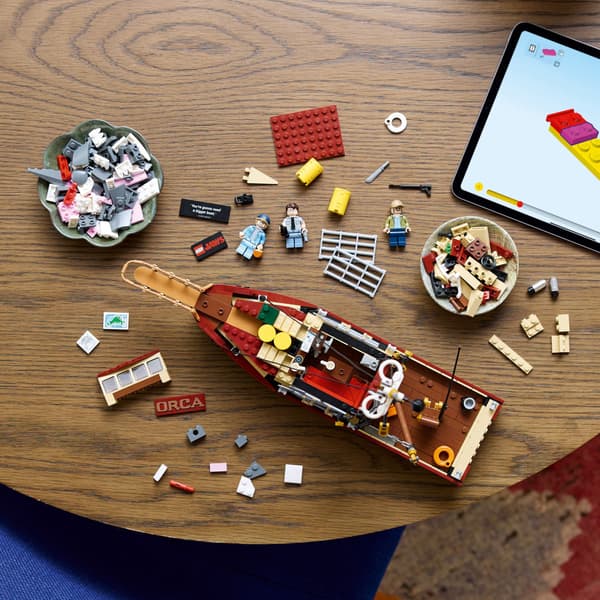 LEGO Ideas Jaws Set 21350