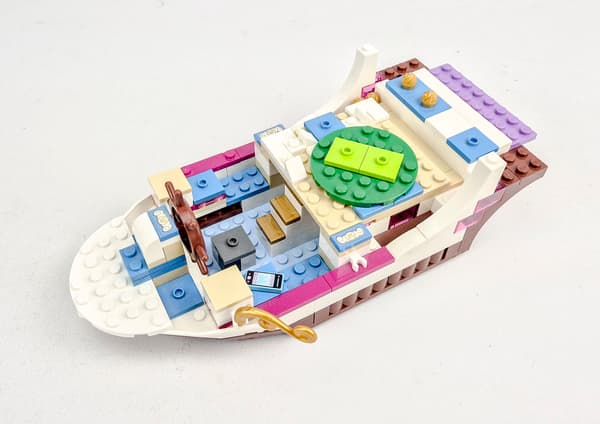 LEGO Accessories: Disney Pieces – Boat Hull