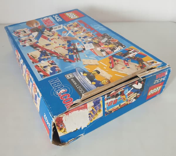 Lego 3432 NBA Challenge box and instructions