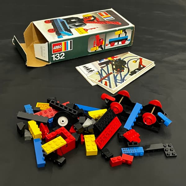 132 LEGO Crane and Wagon