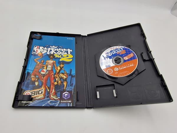 NINTENDO GAMECUBE NBA STREET VOL. 2