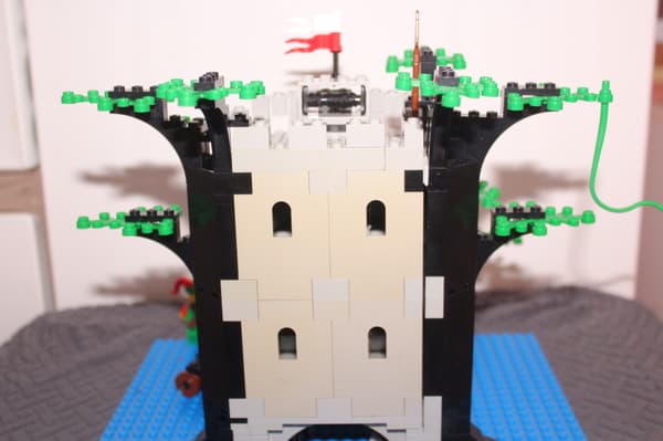 LEGO CASTLE 6077 Forestmen’s River Fortress