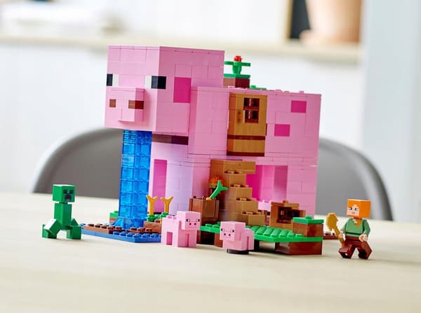LEGO MINECRAFT 21170 PIG-SHAPED HOUSE