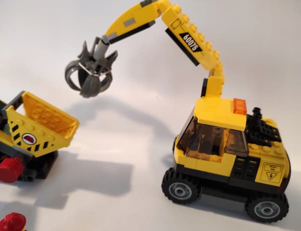 LEGO City: 60075 - Excavator and Lorry