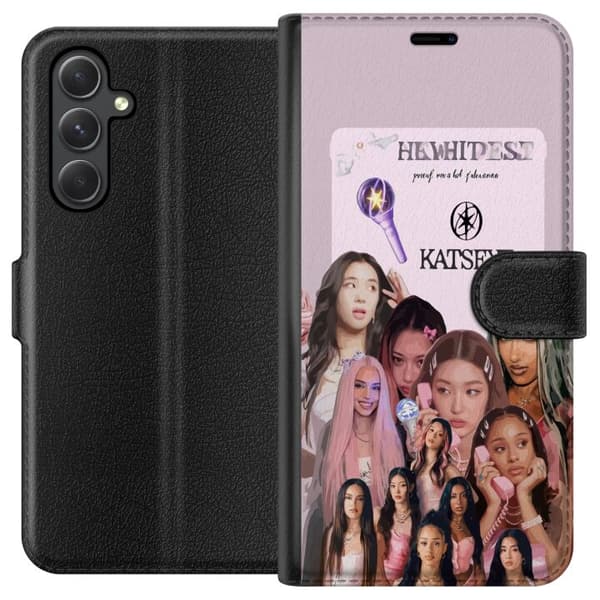 Kompatibel Tegnebogsetui til Samsung Galaxy A05s KATSEYE rosa collage