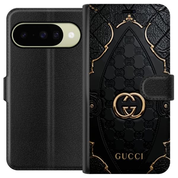 Kompatibel Tegnebogsetui til Google Pixel 11 Elegant sort monogrammønster med quiltet design og guldfarvede detaljer