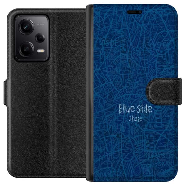 Kompatibel Tegnebogsetui til Xiaomi Redmi Note 12 Pro Blå baggrund med Blue Side-tekst og abstrakte håndtegnede illustrationer