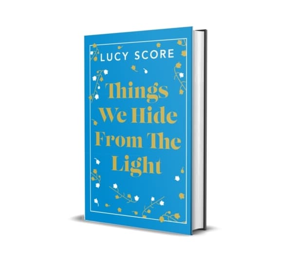Things We Hide From the Light (Bok / Inbunden)
