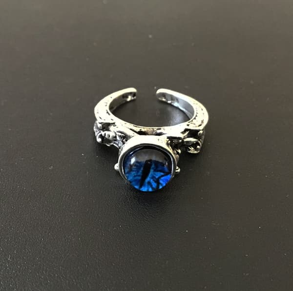 Ring: Reptiløje "Rockwear Collection"