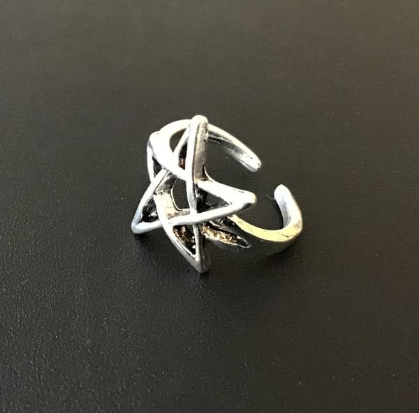 Ring: Stjärna "Rockwear Collection"