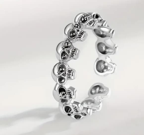 Ring: Dödskallar "Rockwear Collection"