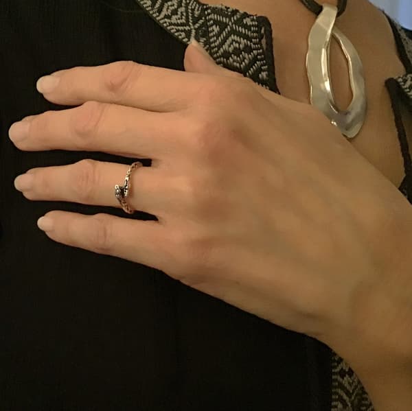 Ring: slangehoder "Rockwear Collection"