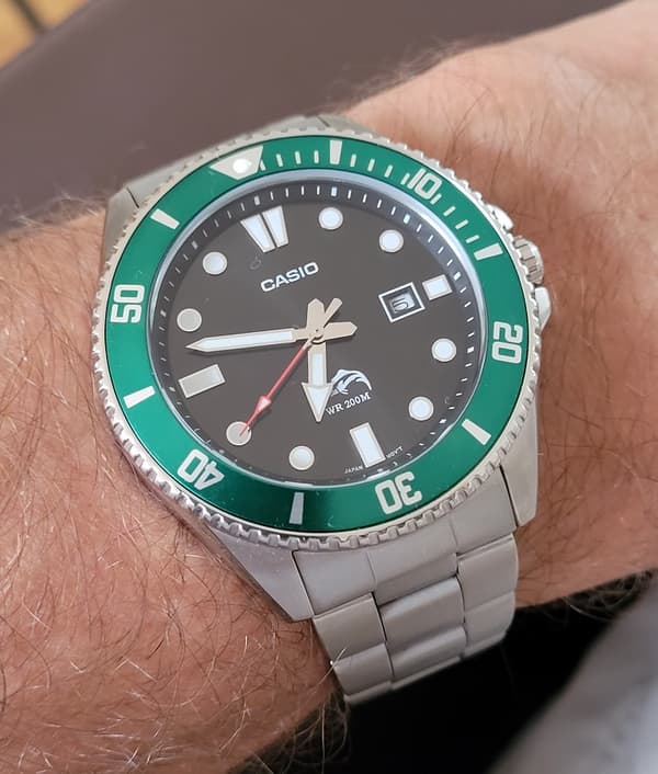 Casio MDV106DD Hulk Steel Dykarklocka