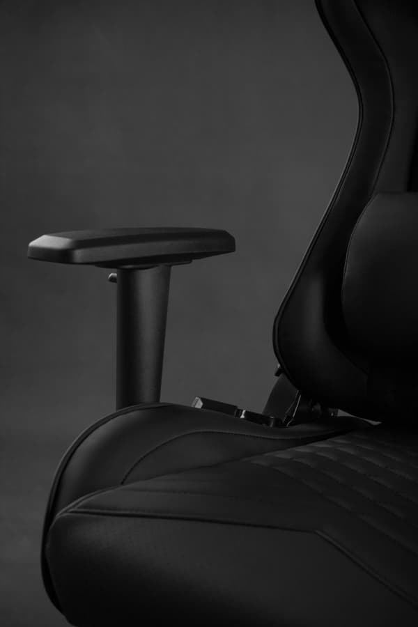 SENSE7 Spellcaster gamingstol svart