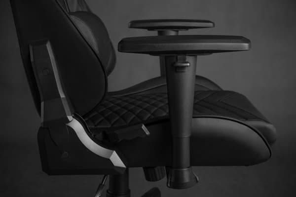 SENSE7 Spellcaster gamingstol svart