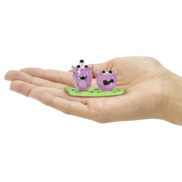 Miniverse Make It Mini Beetlejuice Halloween assorted surprise capsule