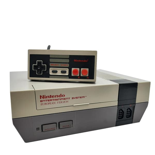 Nintendo NES 8-bit + Super Mario Bros 3 (Brukt)
