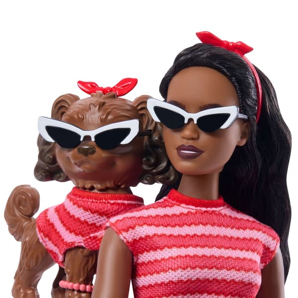 Barbie Brookling Twinning Looks doll